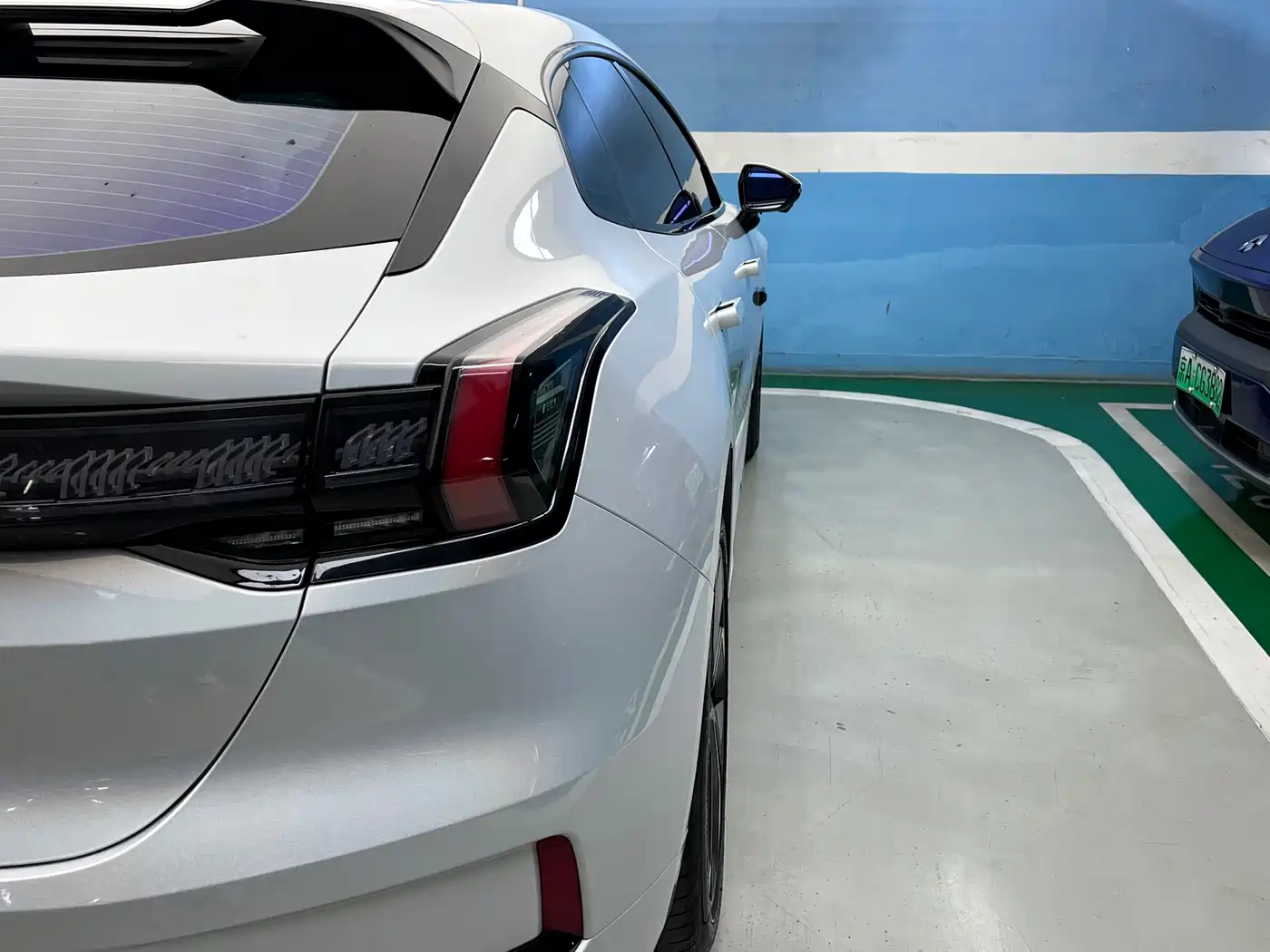 ZEEKR EXTREME KRYPTON 001