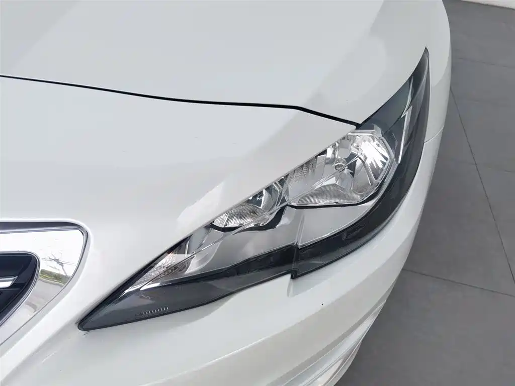 Peugeot 408 2014 1.8L Automatic Luxury Edition фото 7