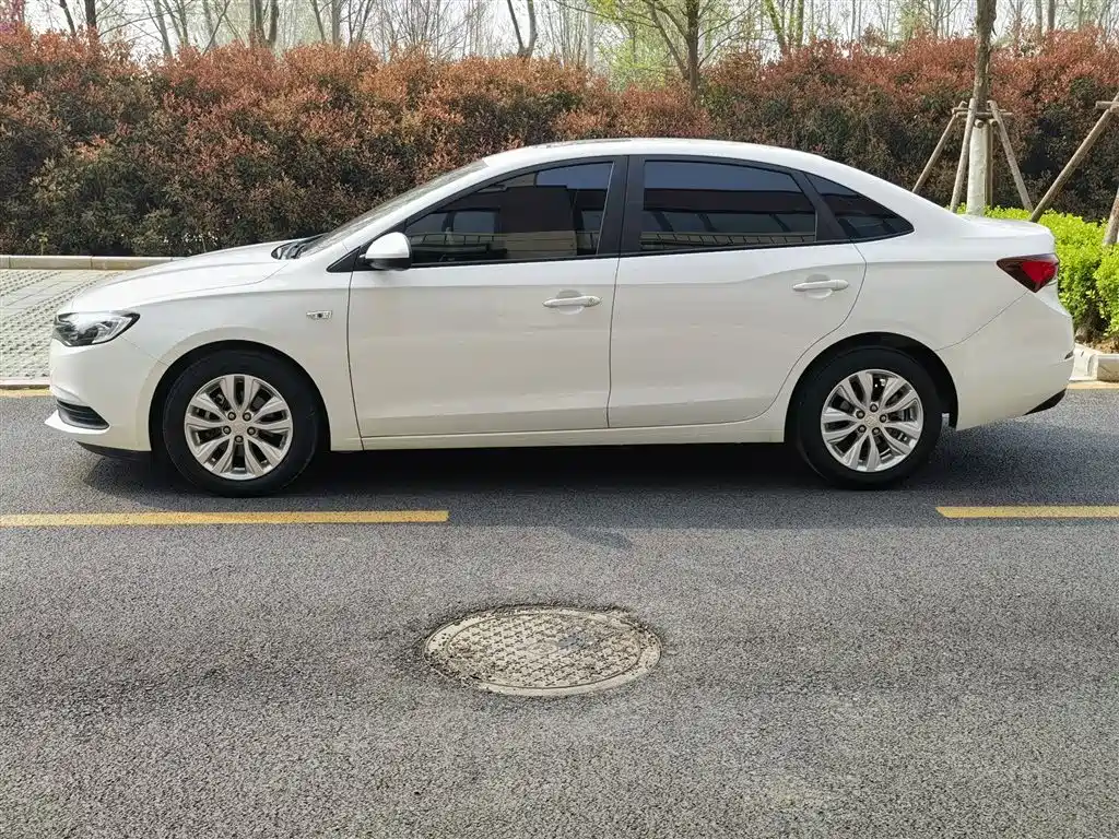 Buick Excelle 2021 Exemplar 1.5L Auto Elite фото 24