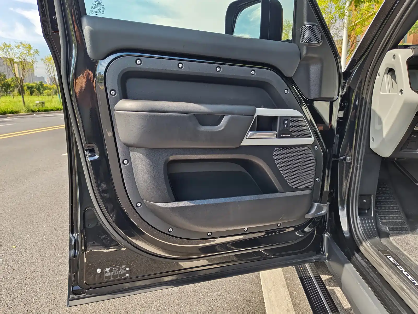 Фото 21 - Land Rover Defender
