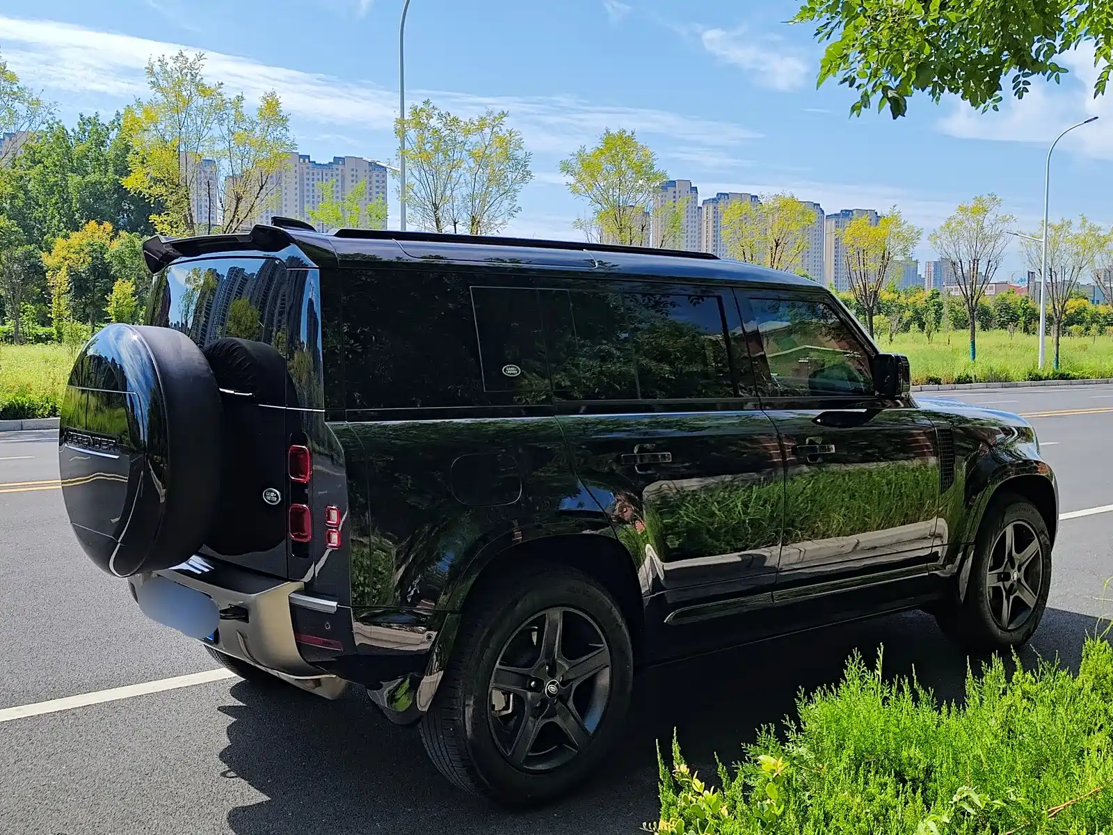 Фото 33 - Land Rover Defender