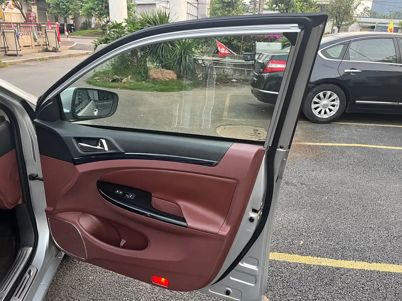 BYD Surui 2015 1.5L Automatic Luxury Model фото 14