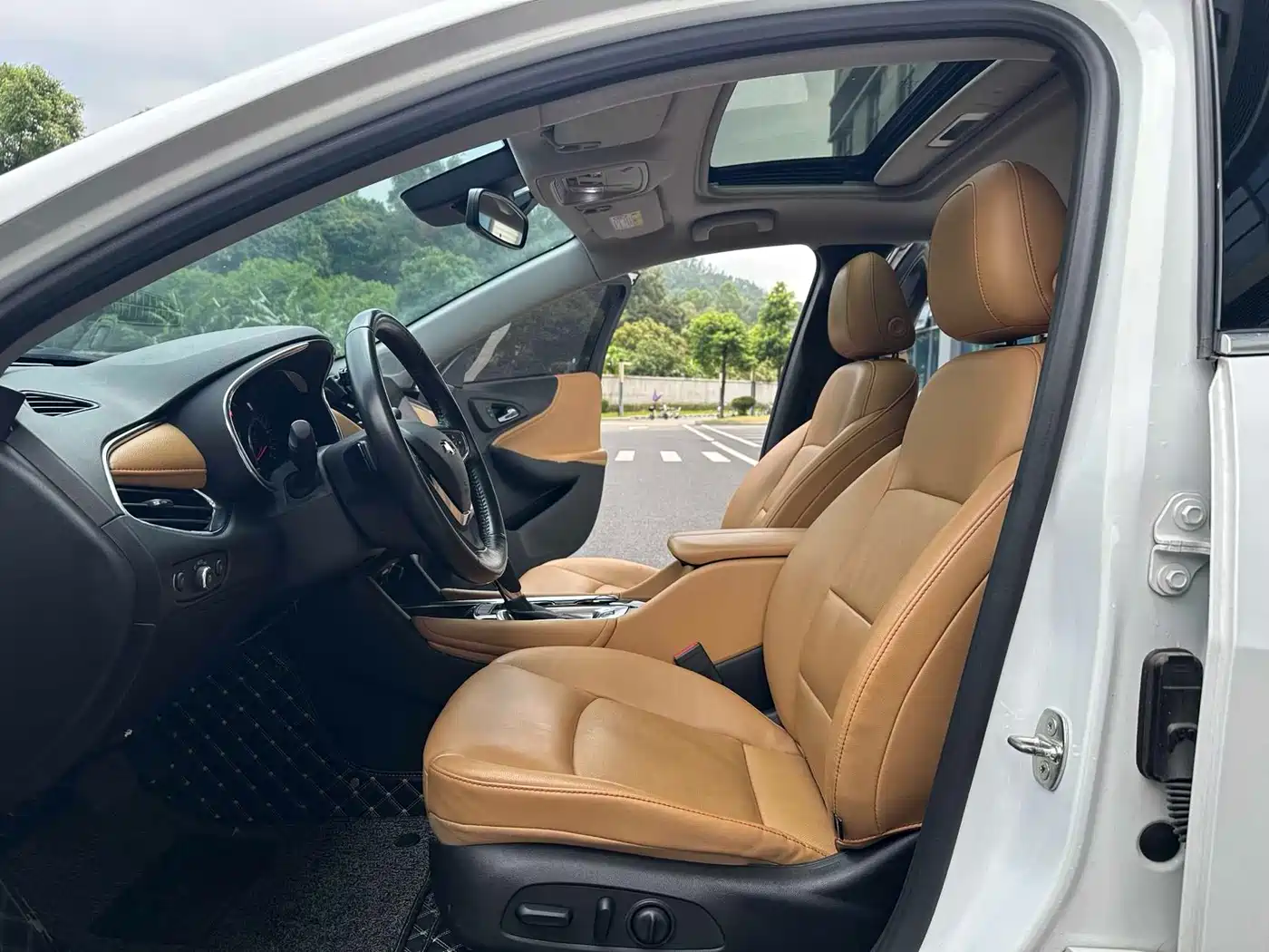 CHEVROLET MAI RUIBAO XL