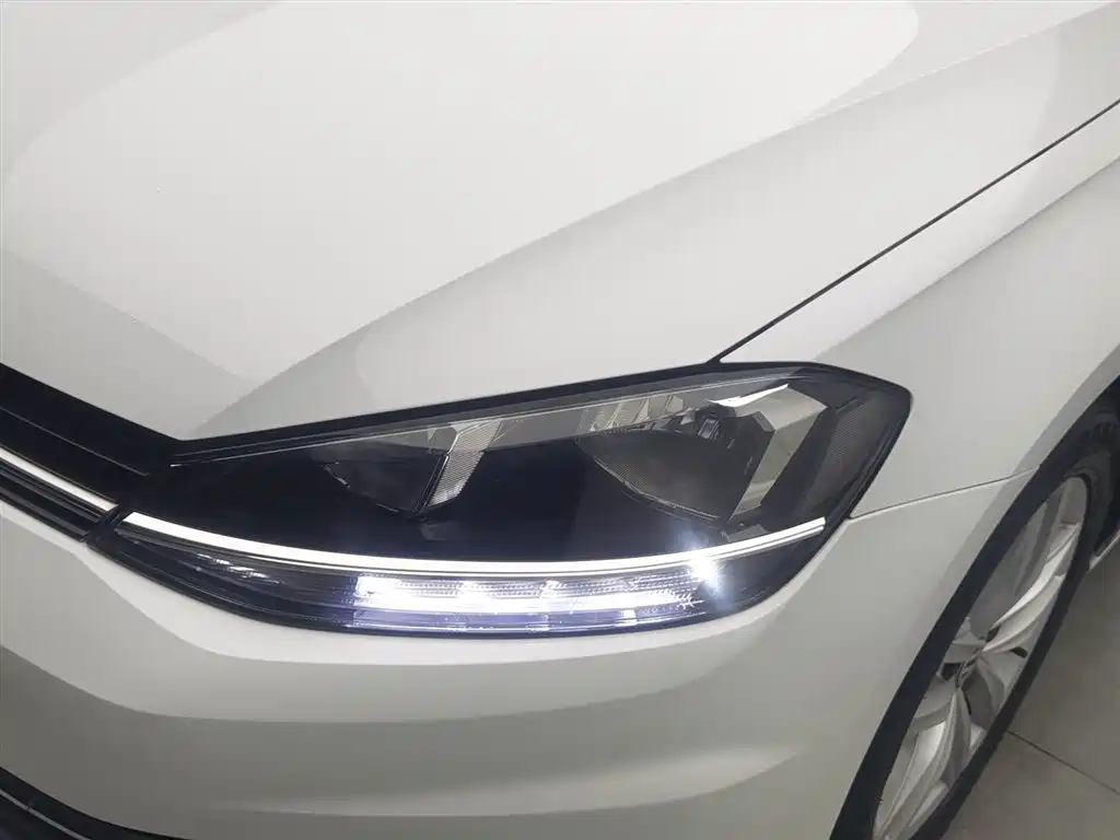Volkswagen Golf 2018 1.6L Automatic Comfort фото 7