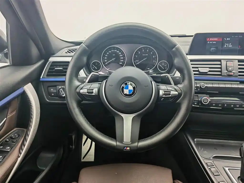 BMW 3 Series 2019 320i M Sport Package фото 11