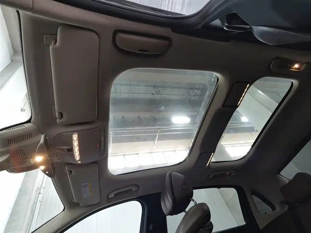 Mercedes-Benz E-Class 2020 E 300 L Sport Luxury Model фото 14