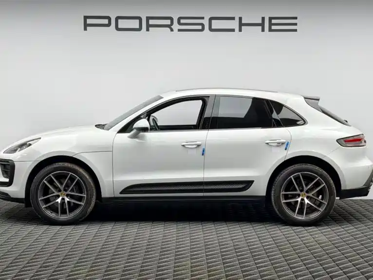Porsche Macan 2023 Macan 2.0T фото 4