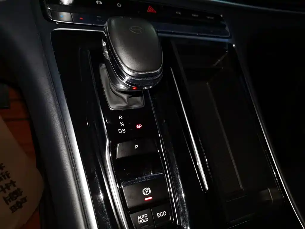 GAC Trumpchi Trumpchi M8 2021 Leading Show Series 390T Ultimate Edition фото 14
