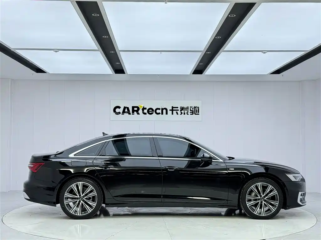 Audi A6L 2025 45 TFSI quattro Premium Sport фото 4