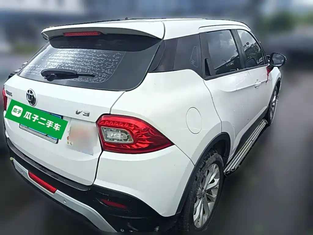 Zhonghua V3 2016 2015 1.5L Automatic Smart Edition
