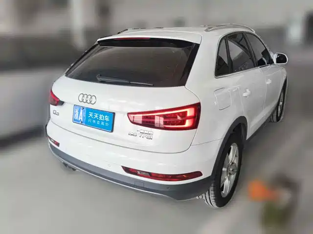 Audi Q3 2018 30th Anniversary Edition 30 TFSI Style — фото 2