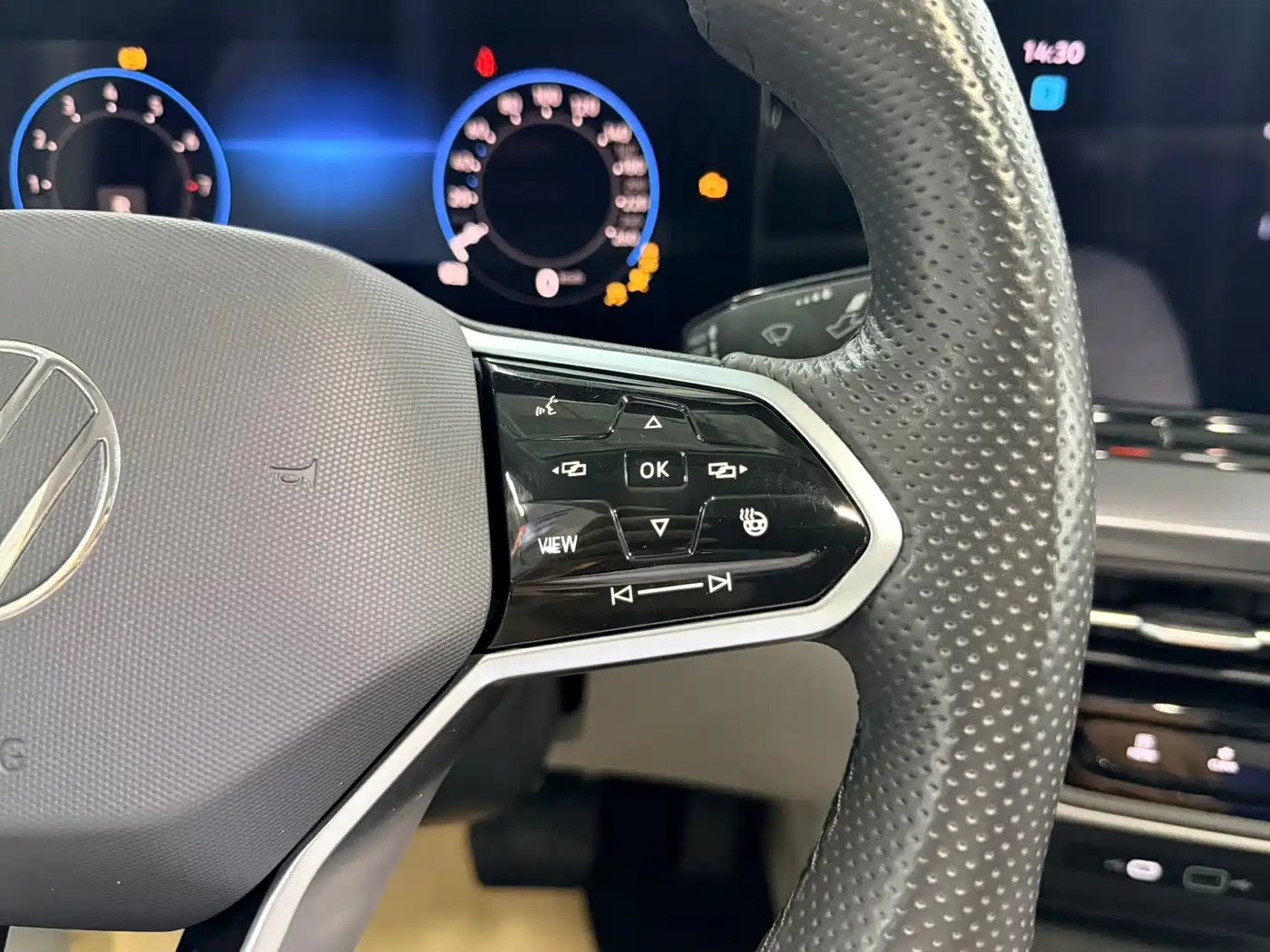 Volkswagen Lamando 2022 Lamando L 280TSI DSG Ultra Spicy Flagship фото 13