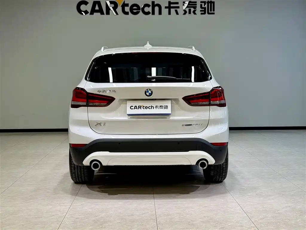 BMW X1 2022 sDrive25Li Leading фото 5