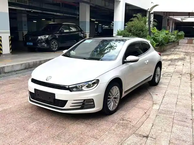  Volkswagen Scirocco 2015 2.0TSI Luxury Edition