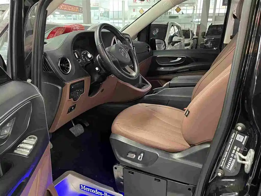 Mercedes-Benz Vito 2021 2.0T Business Edition 7-seater фото 13