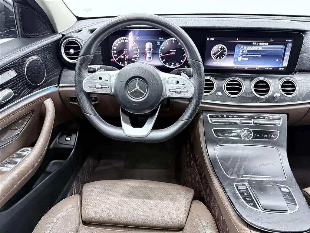 Mercedes-Benz E-Class 2019 E 200 L Sport фото 16