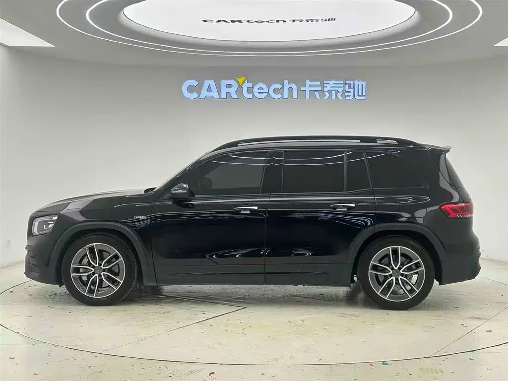 MERCEDES-BENZ GLB AMG