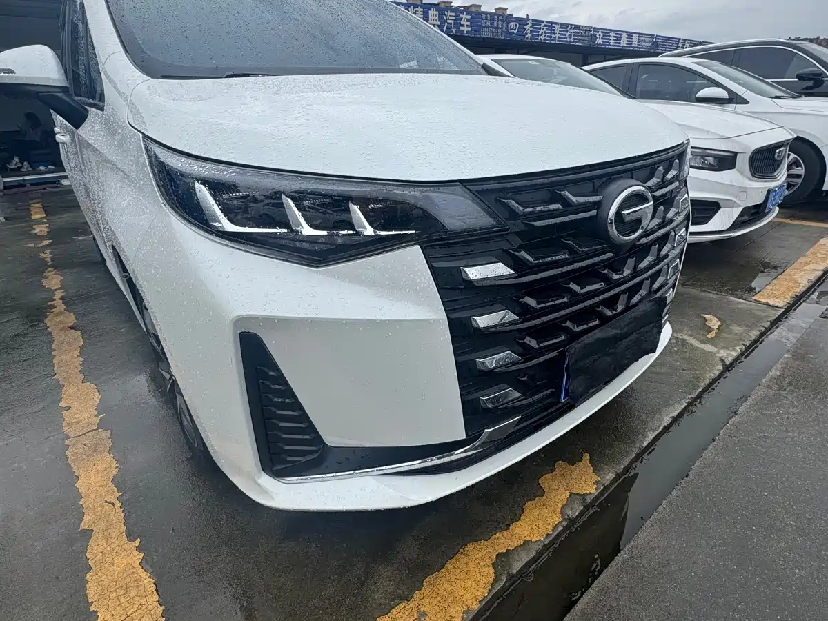 GAC TRUMPCHI M6