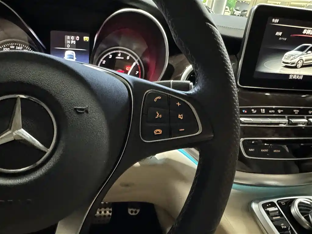 Mercedes-Benz V-Class 2018 V 260 L Premium Long Version China V фото 24