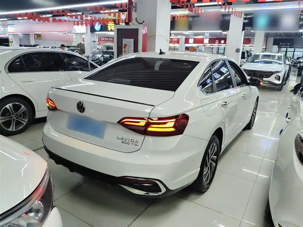 Volkswagen Lavida 2024 Model 300TSI DSG Starlight Full Comfort Edition фото 7