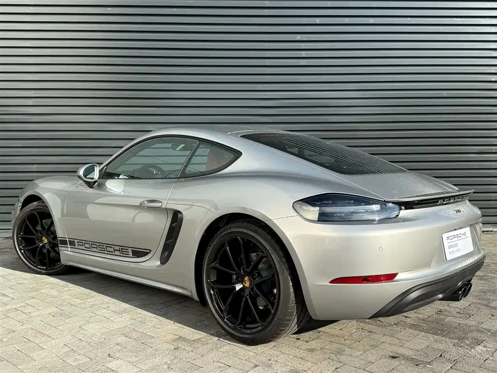 Porsche 718 2023 Cayman Style Edition 2.0T фото 3