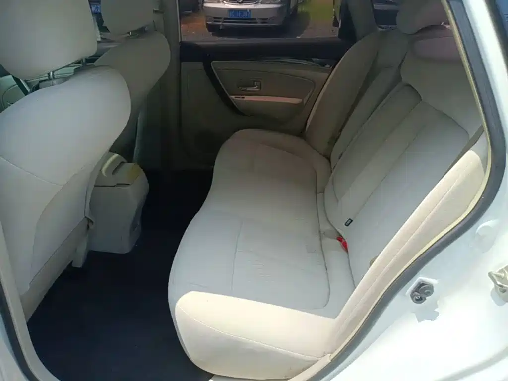 Dongfeng Aeolus Dongfeng Fengshen A60 2019 2016 1.5L Manual Premium