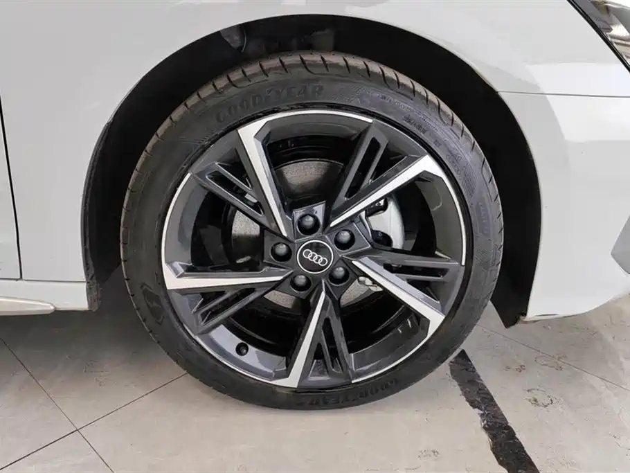 Audi A3 2024 Model Sportback 35 TFSI Fashion Sport фото 6