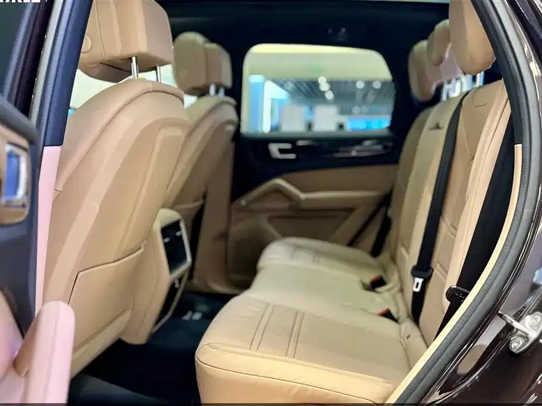 Porsche Cayenne New Energy 2020 Cayenne E-Hybrid 2.0T фото 18