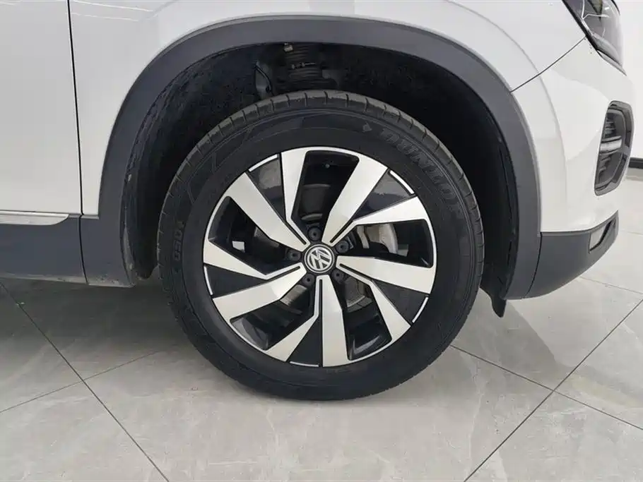 Volkswagen Tayron 2020 330TSI 2WD Luxury Smart Edition фото 6