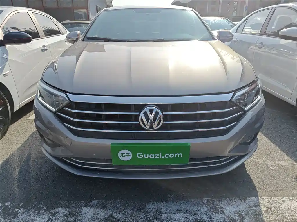 Volkswagen Sagitar 2019 200TSI DSG Comfort Edition China VI фото 3
