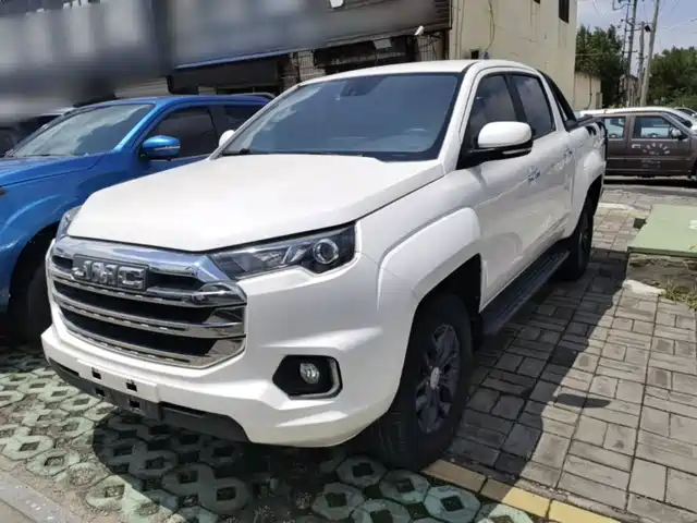Jiangling Yuhu 7 2022 2.0T Manual Diesel 2WD Comfort Standard Wheelbase