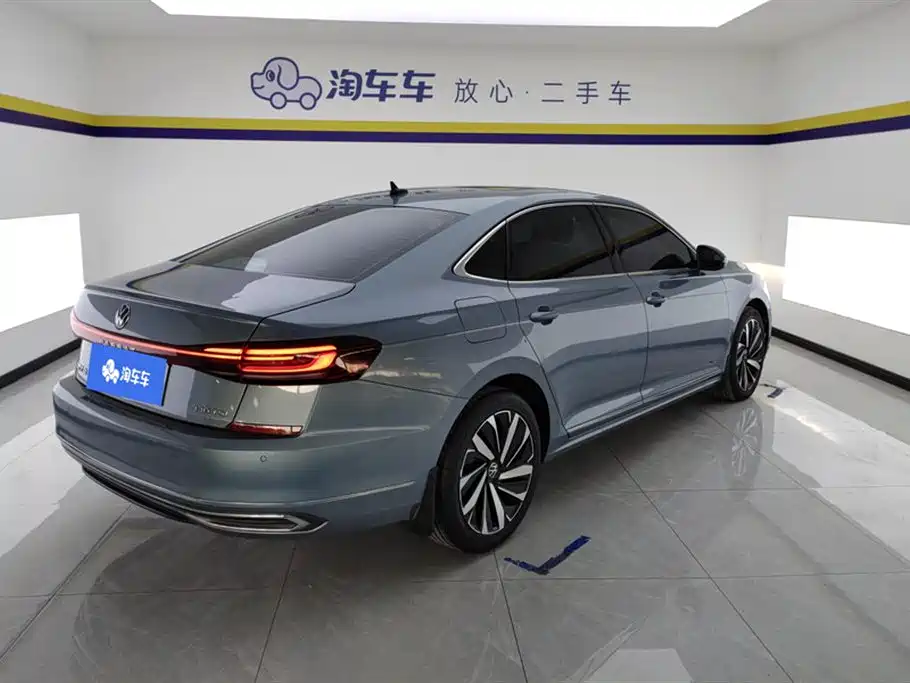 Volkswagen Passat 2022 330TSI Elite Edition фото 3