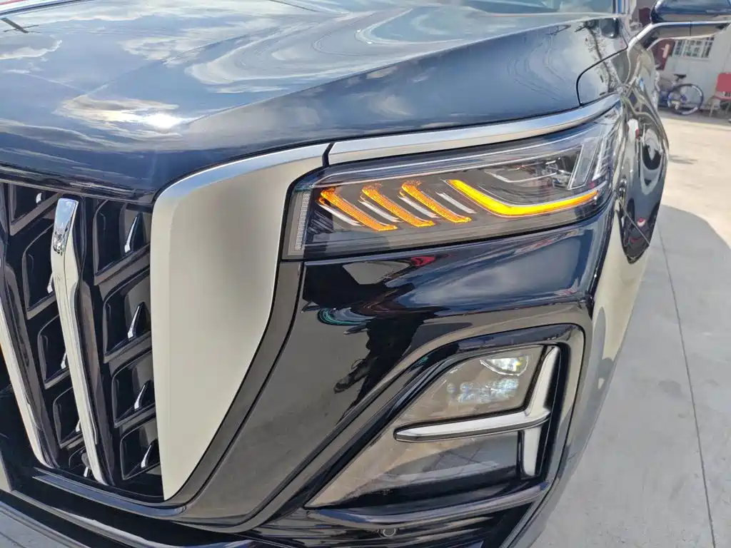 Hongqi HS5 2025 2025 2.0T 4WD Qixiang Pro