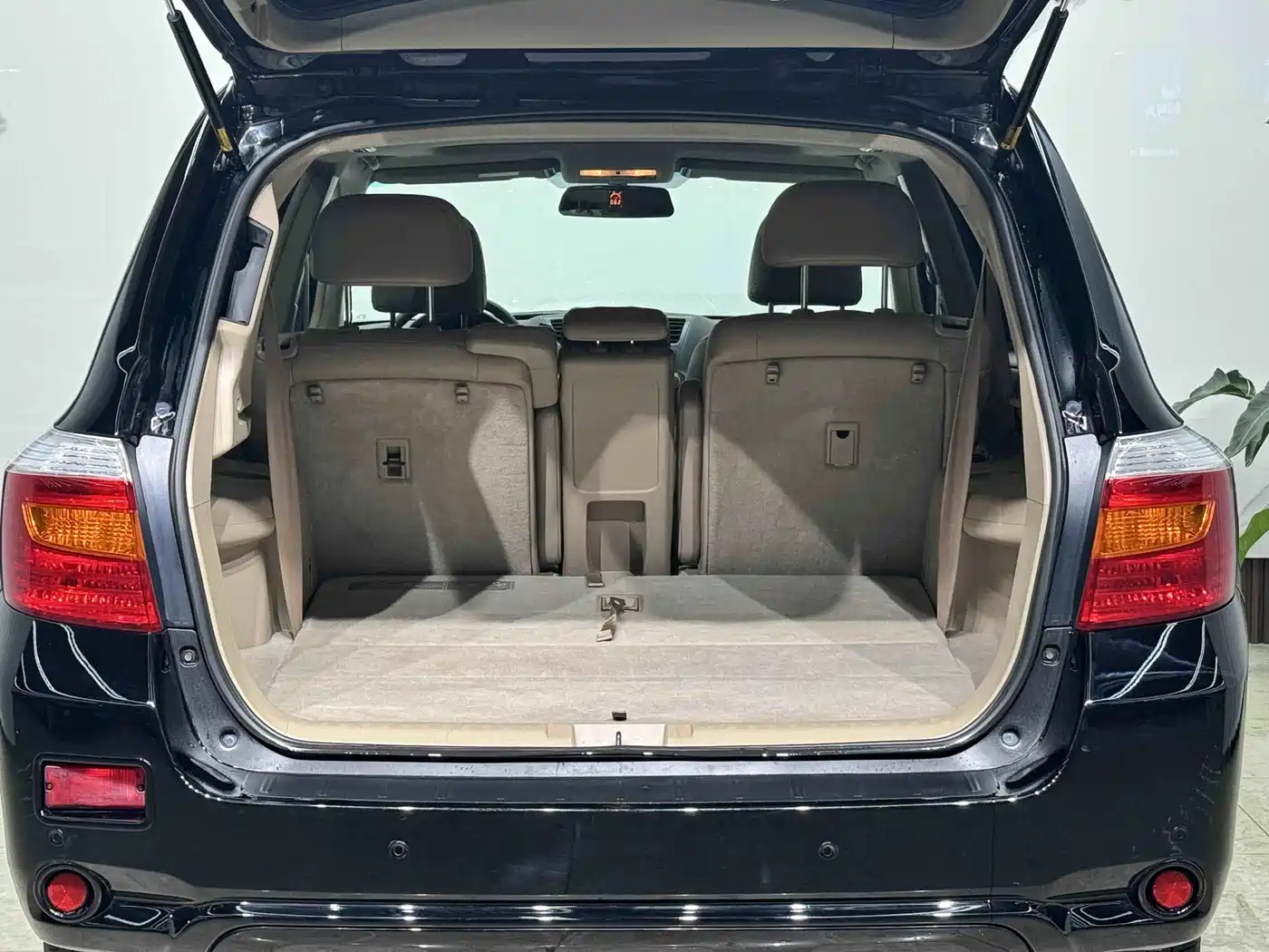 Toyota Highlander 2010 2009 2.7L 2WD 7-seater Luxury Navigation Edition