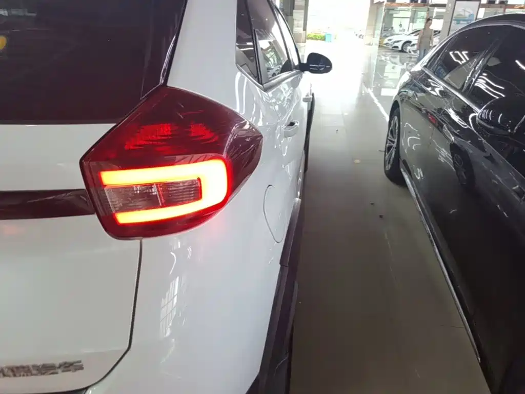 Chery Tiggo 3x 2021 2021 PLUS 1.5L CVT Refreshing Red Date Edition