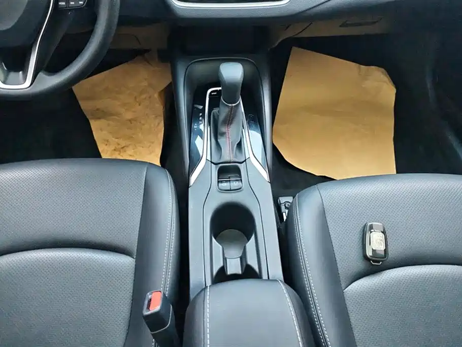 Toyota Corolla 2021 1.2T S-CVT Elite PLUS Edition фото 16