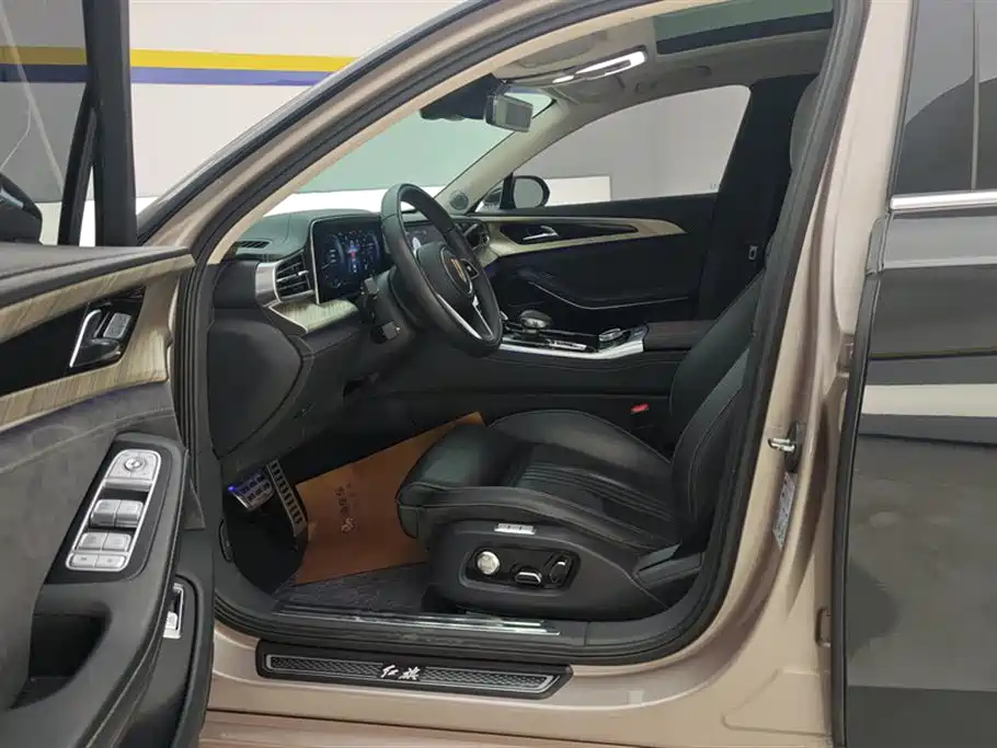Hongqi H9 2020 2.0T Smart Connection Qi Chang Edition фото 9