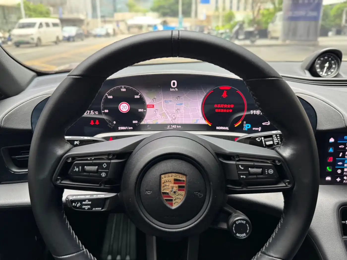 PORSCHE TAYCAN