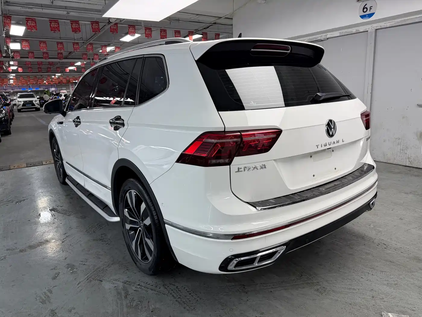 Volkswagen Tiguan L 2022 330TSI Auto 2WD R-Line Premium Edition фото 11