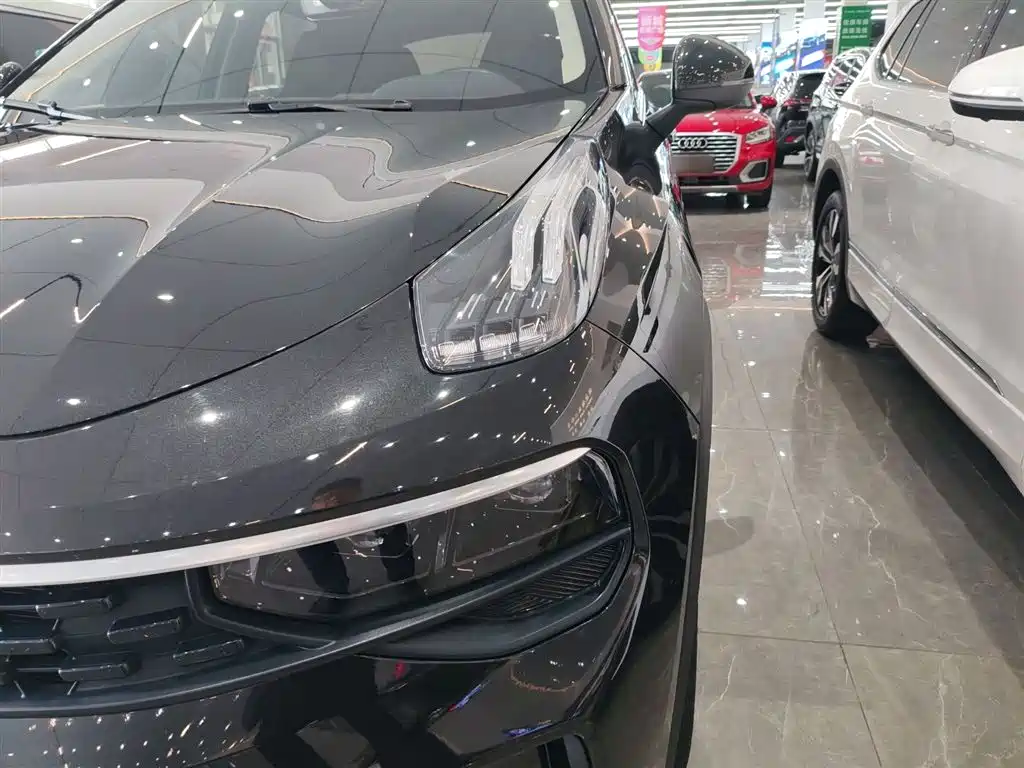 Lynk & Co 01 2021 2.0TD 2WD Pro фото 24
