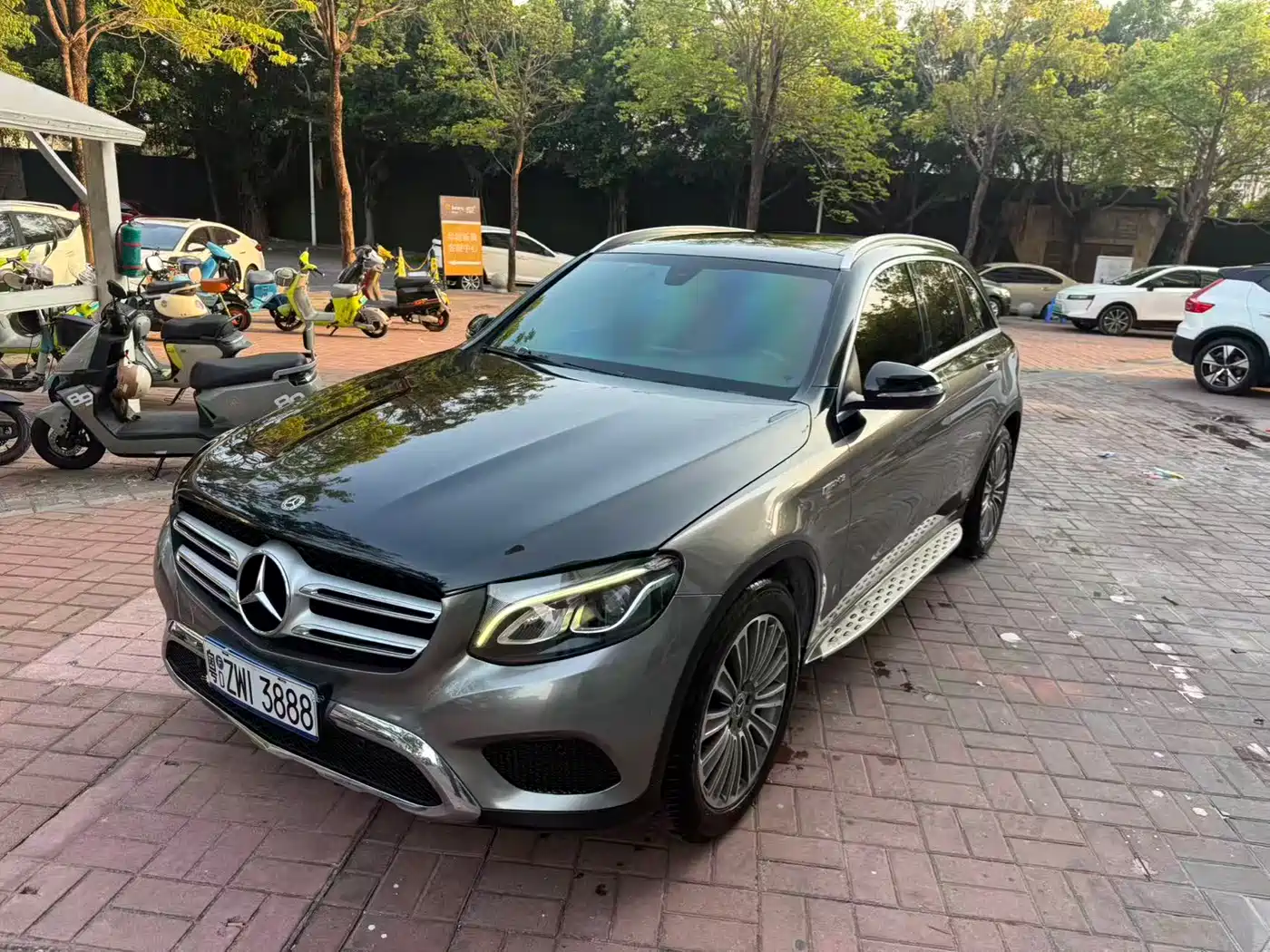 Mercedes-Benz GLC 2017 GLC 200 4MATIC