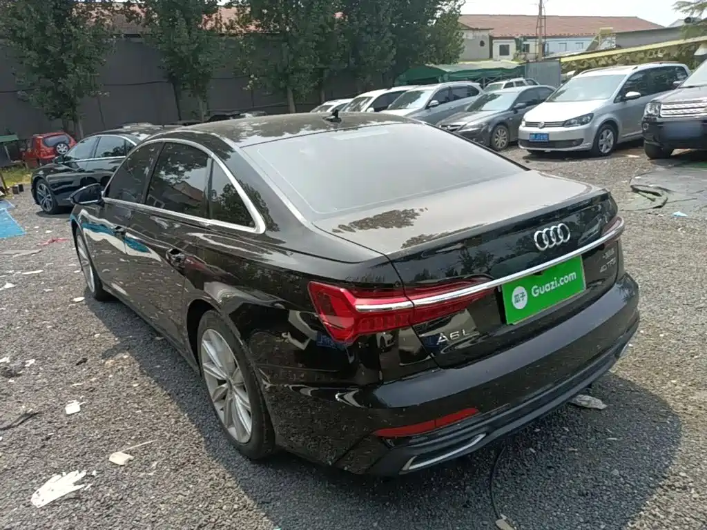 Photo 5 - Audi A6L