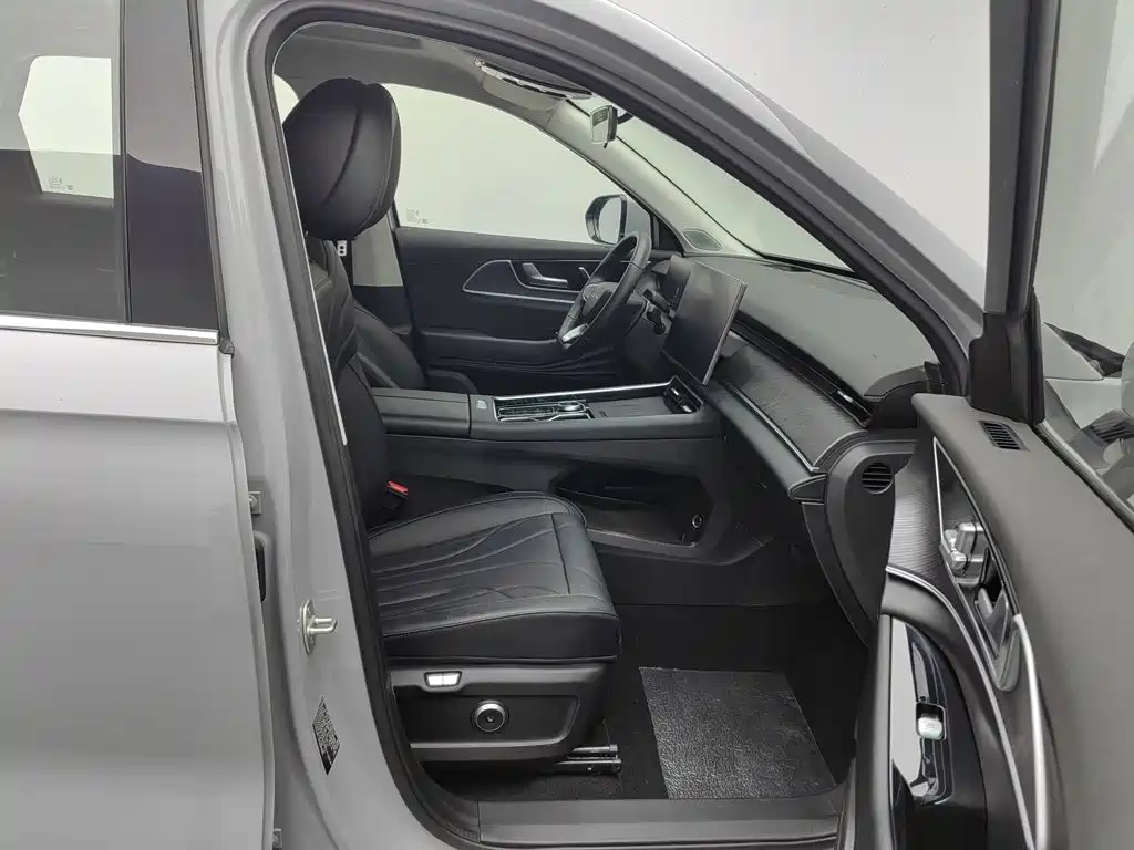 Chery Fengyun Fengyun T9 2025 2025 120 Long Range Flagship PLUS 7-seater LFP