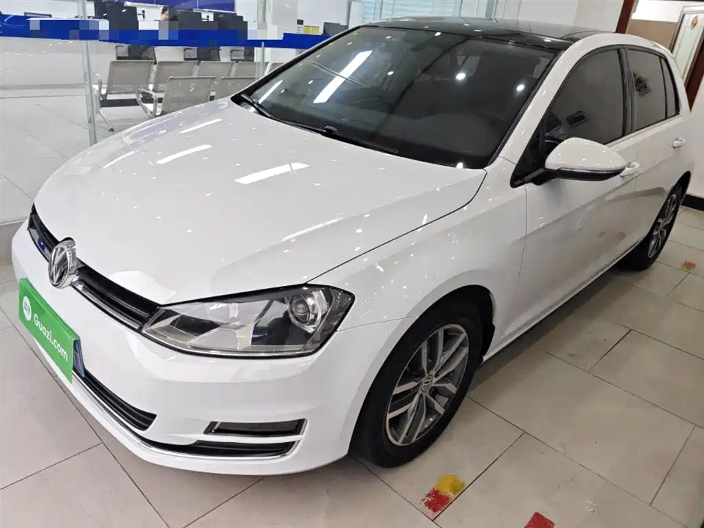 Volkswagen Golf 2016 230TSI Automatic Luxury фото 2