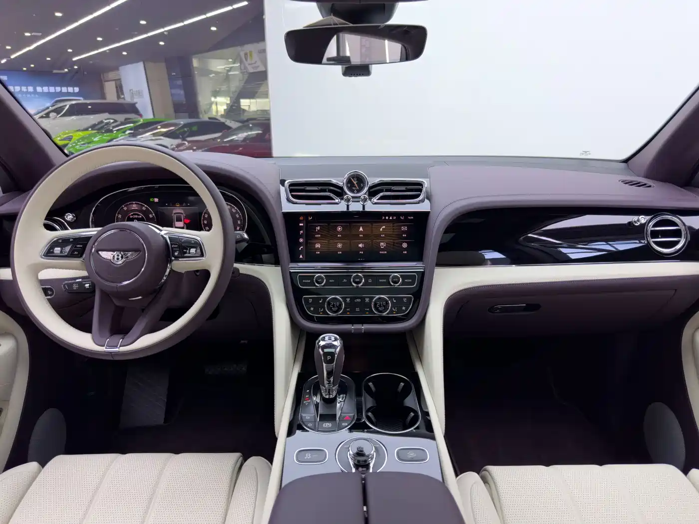 Bentley Bentayga 2025 2024 4.0T V8 Long Wheelbase
