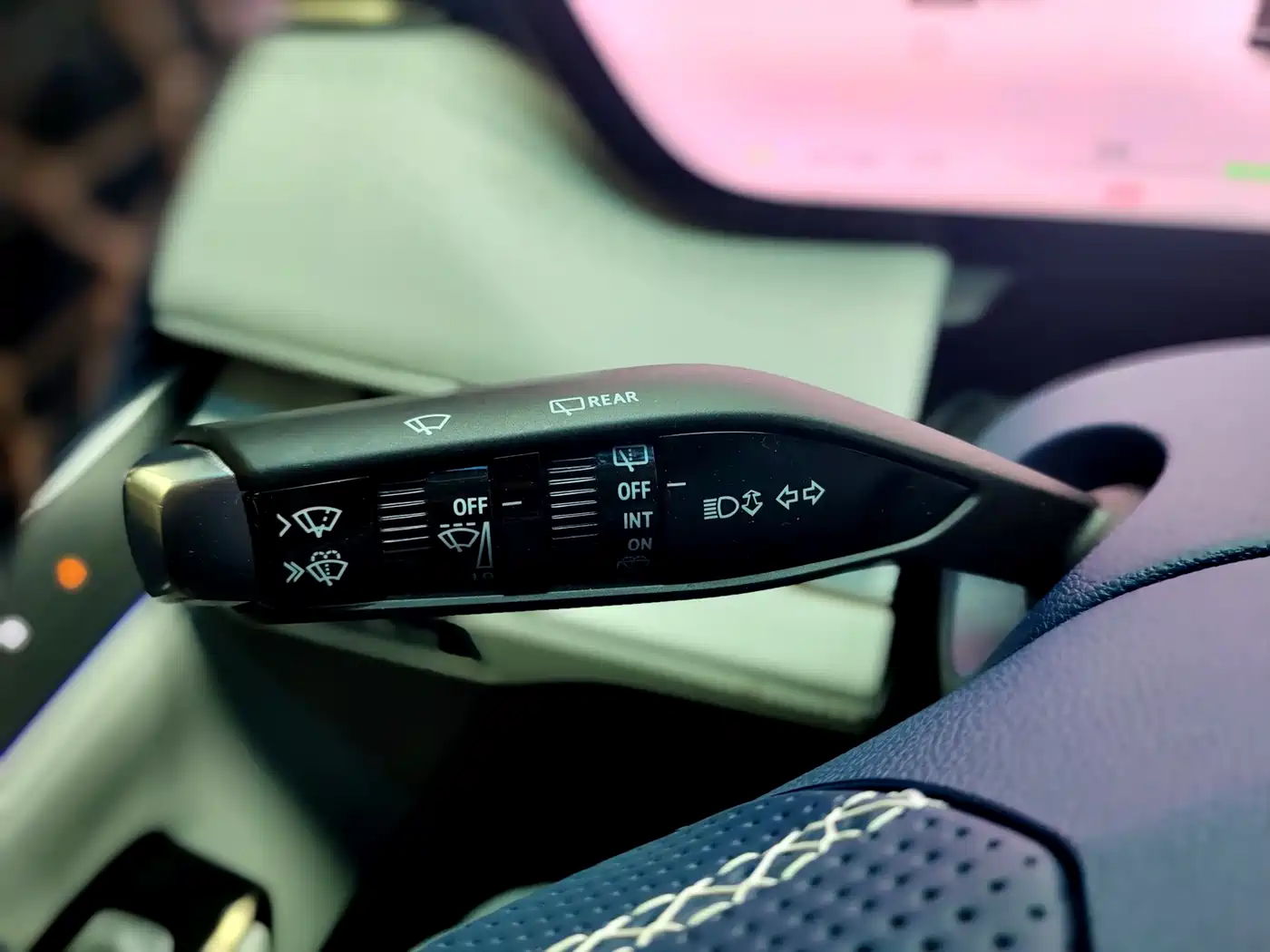 BUICK GL8 NEW ENERGY