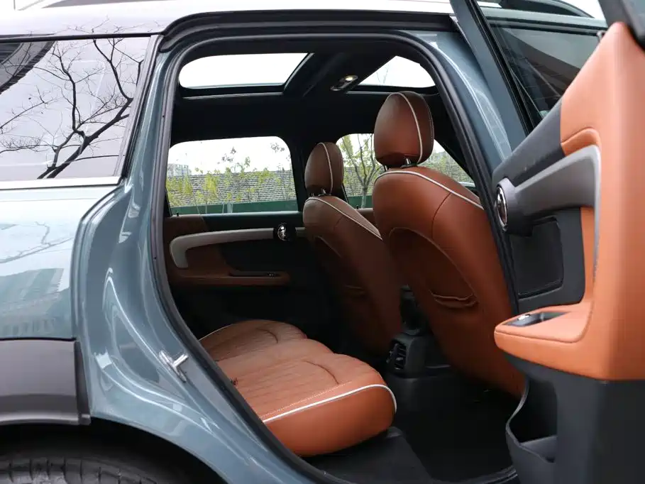 MINI COUNTRYMAN 2024 2023 Facelift 2.0T COOPER S ALL4 Connoisseur