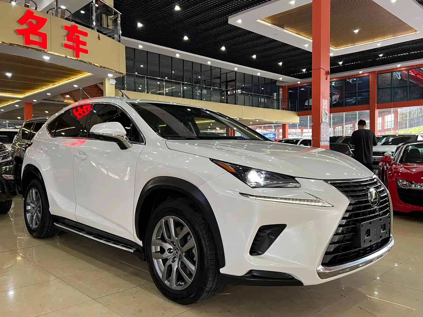 Lexus NX 2017 300 AWD Sharp Style Edition фото 3
