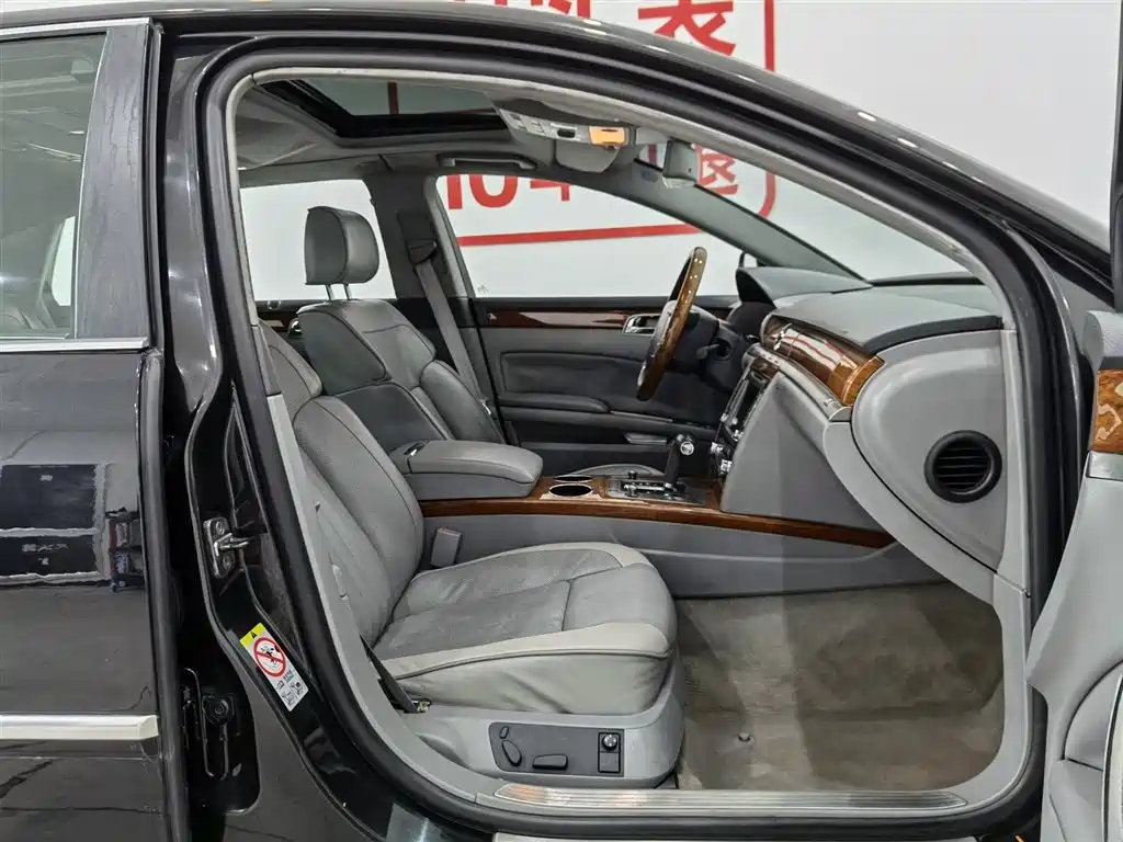 Volkswagen Phaeton 2009 Model 3.6L V6 5-seat Extended Comfort фото 23