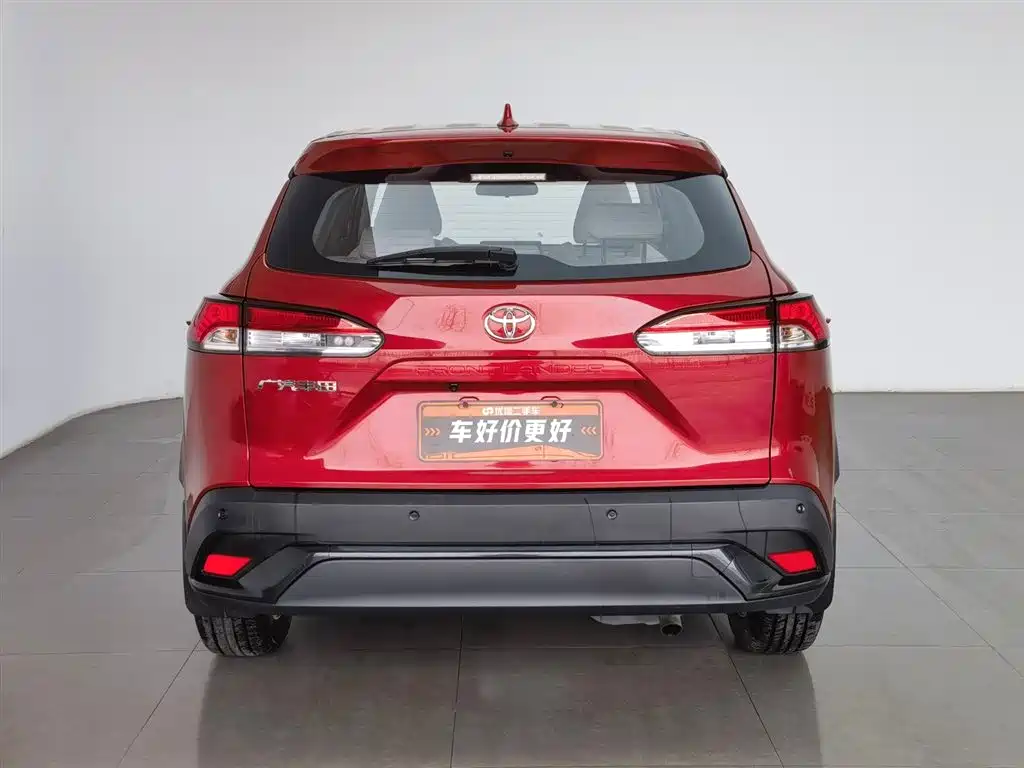 Toyota Frontlander 2022 2.0L CVT Leading Edition фото 4